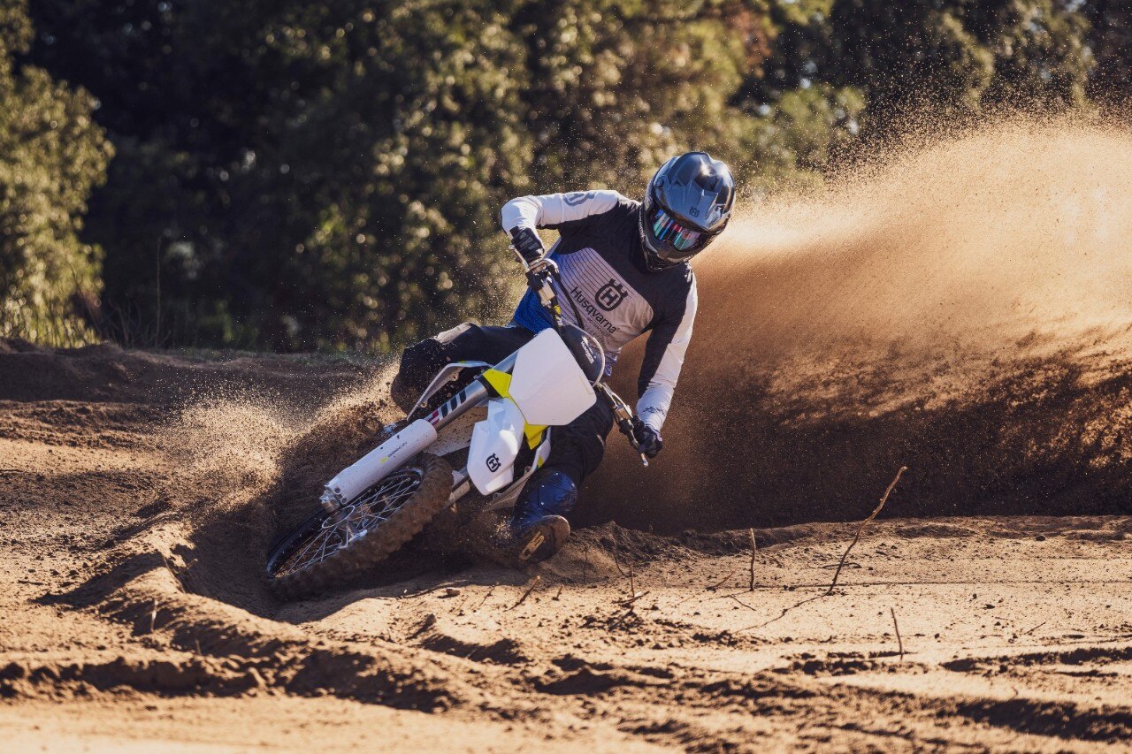 Husqvarna Motocross 2025: famiglia allargata